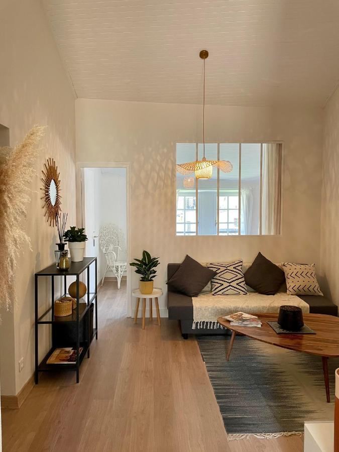 Appartement Aux Pieds Du Palais Des Papes. アヴィニョン エクステリア 写真