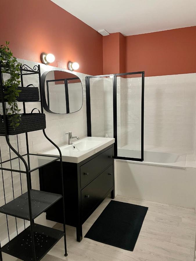 Appartement Aux Pieds Du Palais Des Papes. アヴィニョン エクステリア 写真
