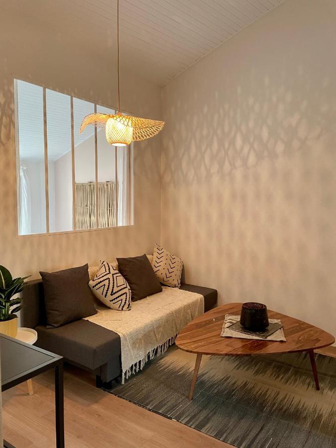 Appartement Aux Pieds Du Palais Des Papes. アヴィニョン エクステリア 写真