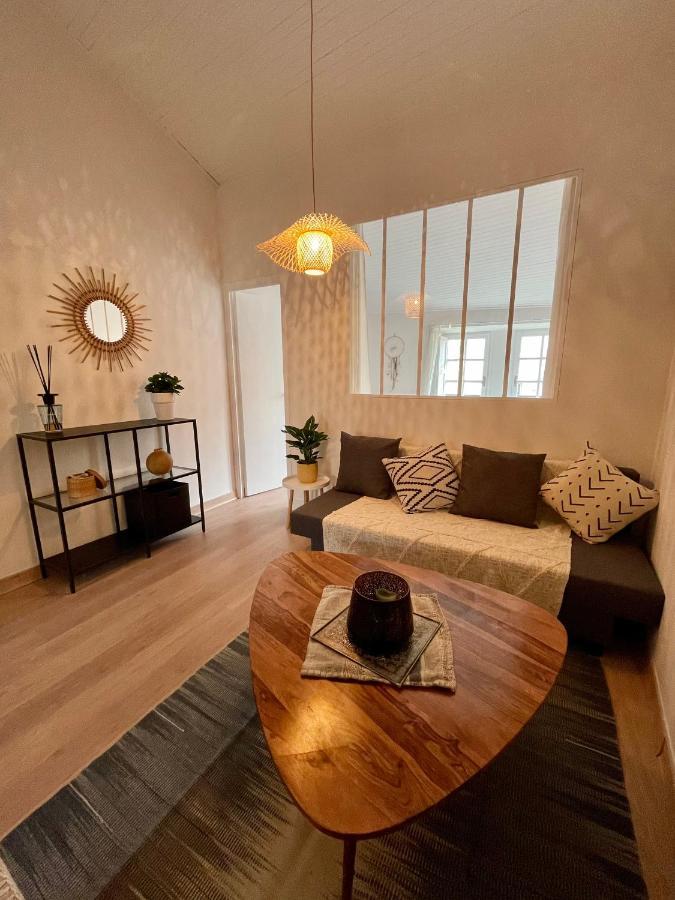 Appartement Aux Pieds Du Palais Des Papes. アヴィニョン エクステリア 写真